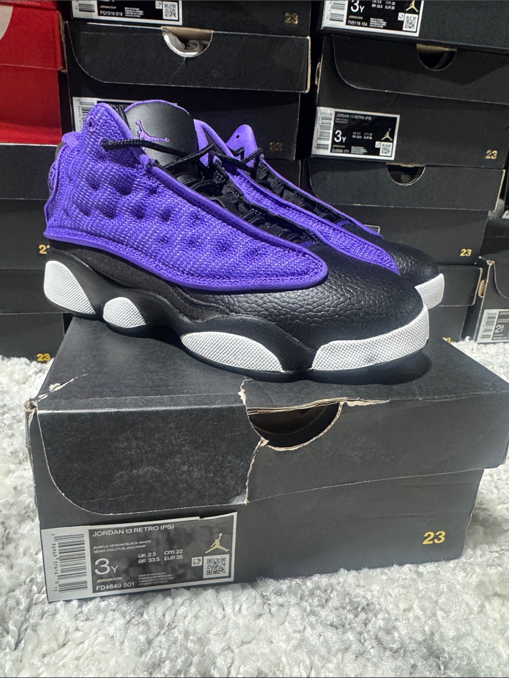 Jordan retro 13 xiii venom Purple & Black
